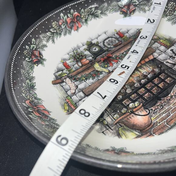 Royal Stafford Christmas Eve Fireplace Porcelain Soup/Salad/ Pasta 9” Set Of 3 - Picture 7 of 7